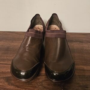 Jambu Cali Clogs Women’s Size 9 Brown Leather Comfort  EUC